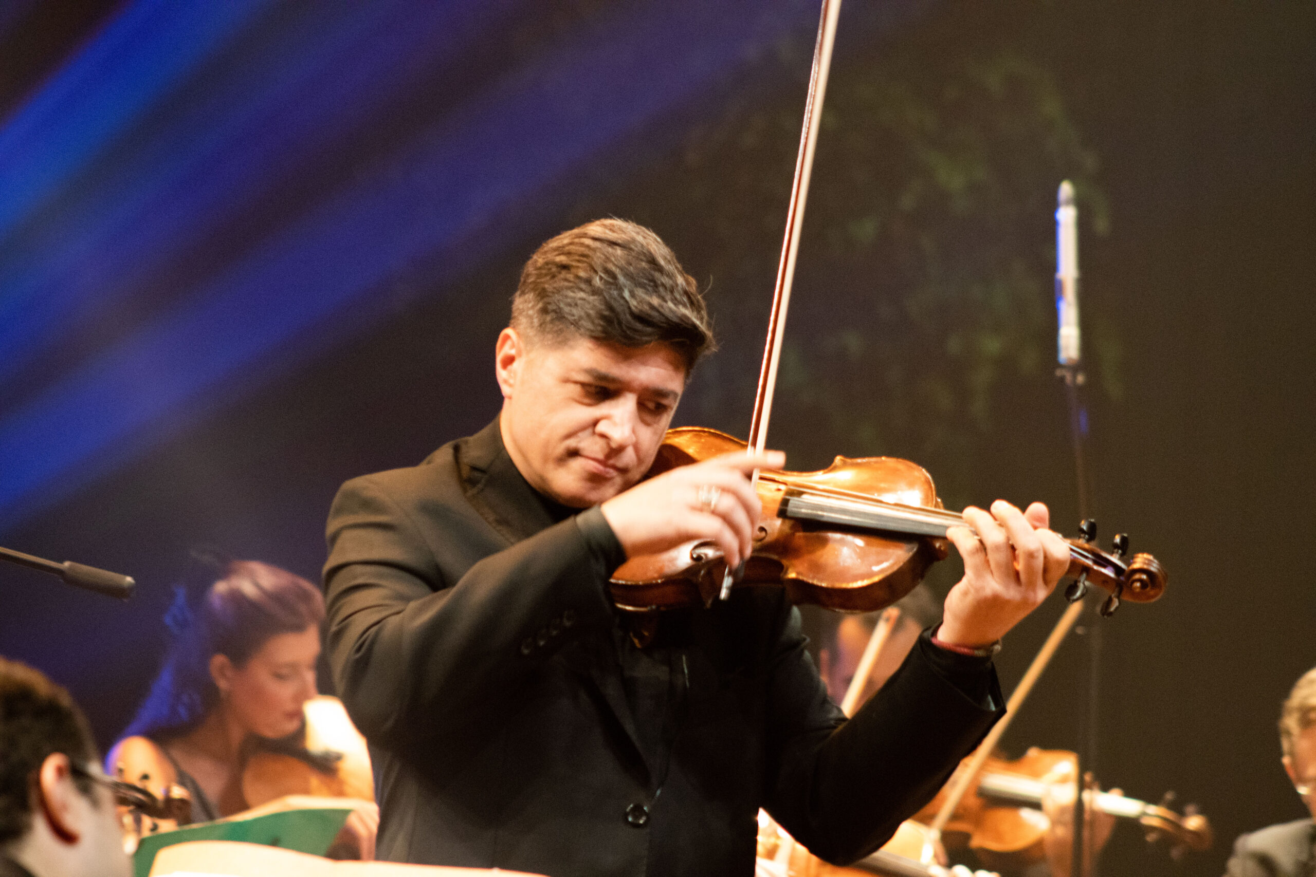 Quarteto Brasileiro de Cordas apresenta “As Quatro Estações” de Vivaldi no Teatro Santarosa