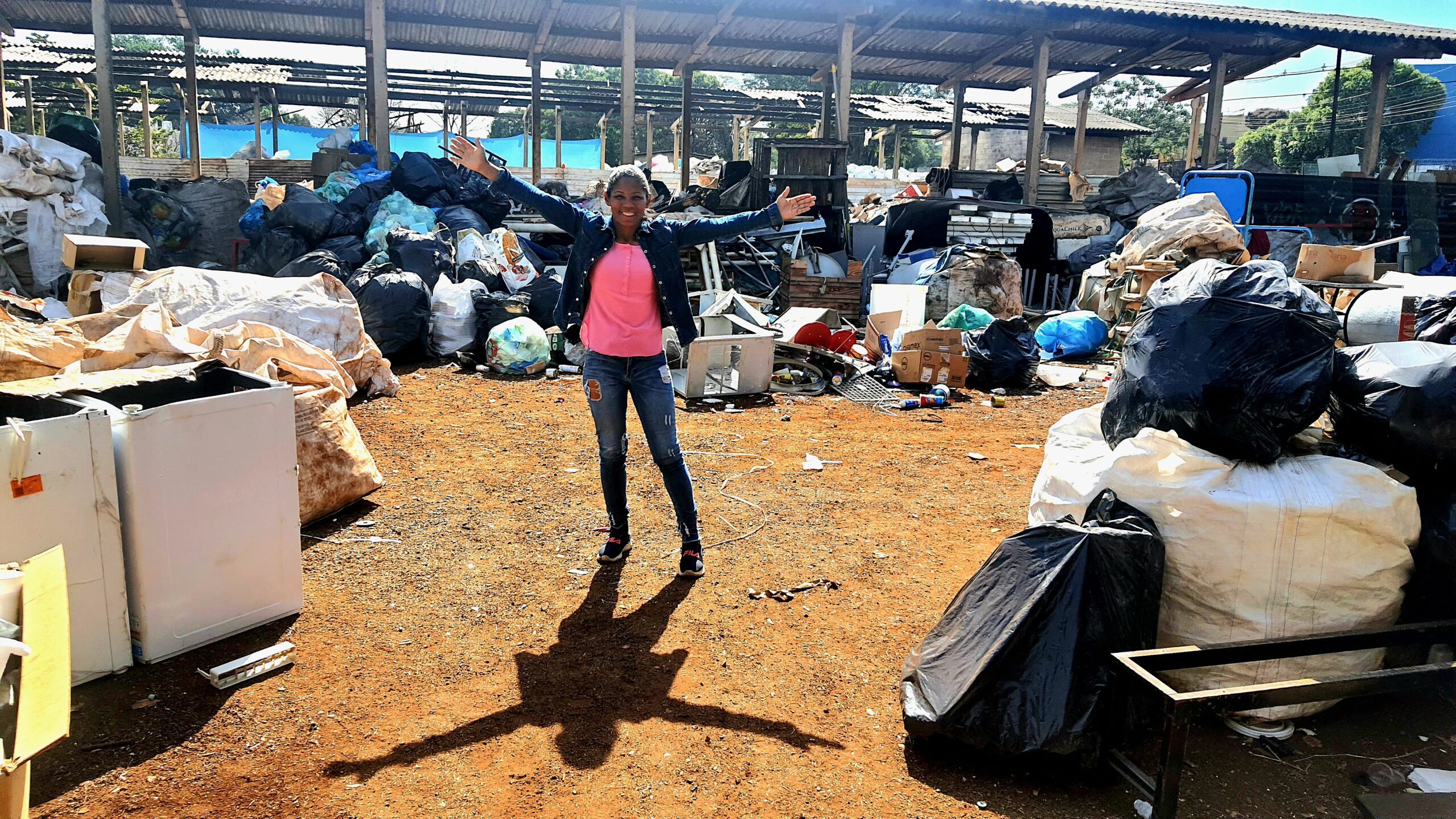 Podcast conta a história de ex-catadora que se tornou guarda municipal e ecodesigner