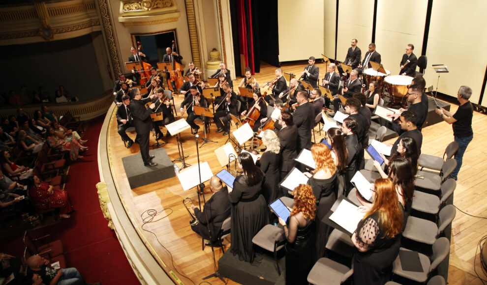 Sinfônica de Ribeirão encerra a temporada com o maior espetáculo de Natal da região